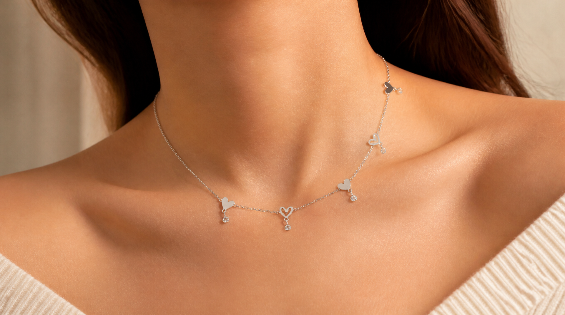 Collier Cœur Éclat d'Amour en Acier Inoxydable avec Strass