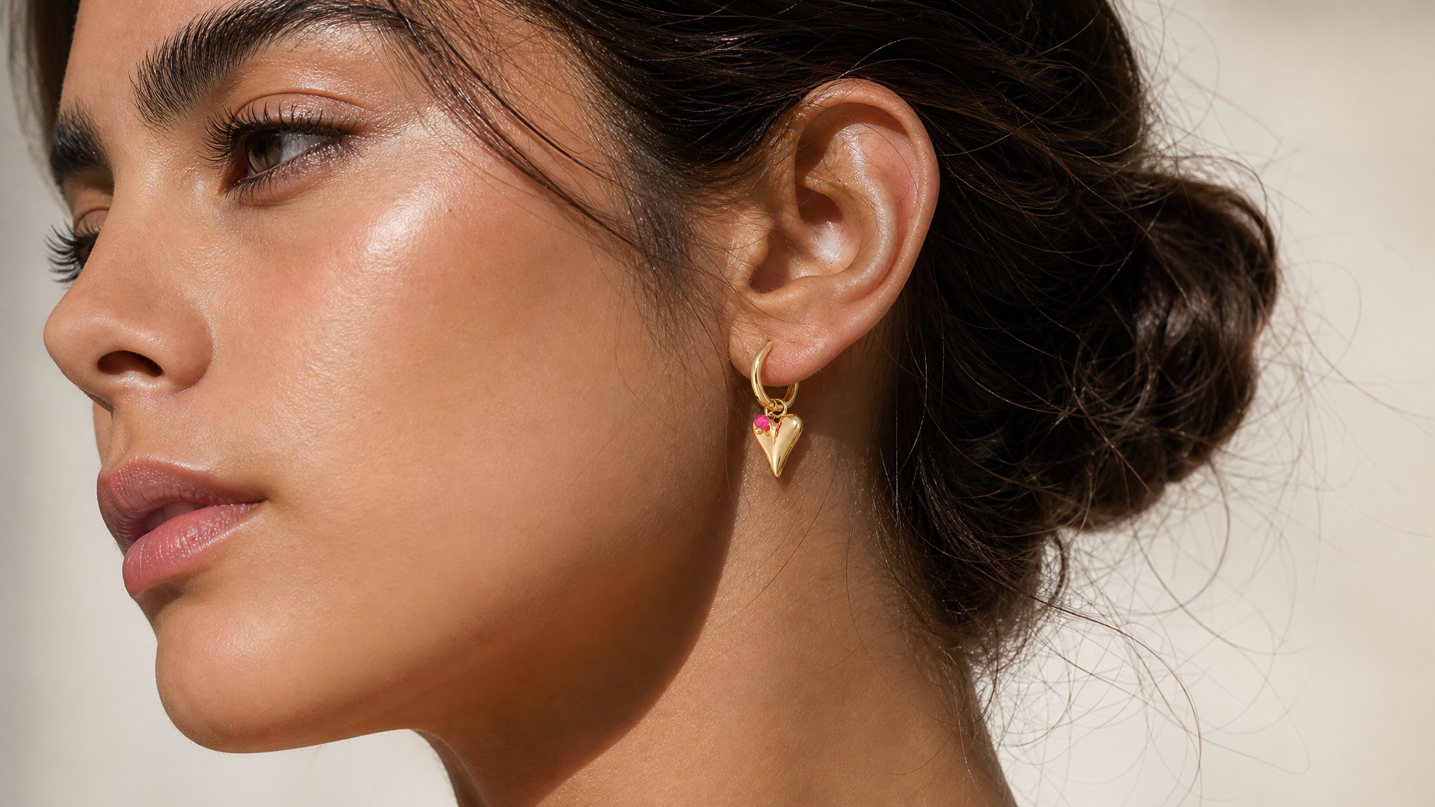 Boucles d’Oreilles Élégantes en Forme de Cœur – Un Bijou Intemporel pour Sublimer Chaque Style